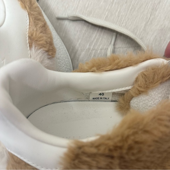 Stella McCartney
Loop fleece-texture sneakers - Picture 5 of 9